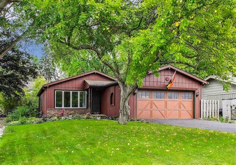 1012 Fargo Blvd Geneva Il 60134 Zillow