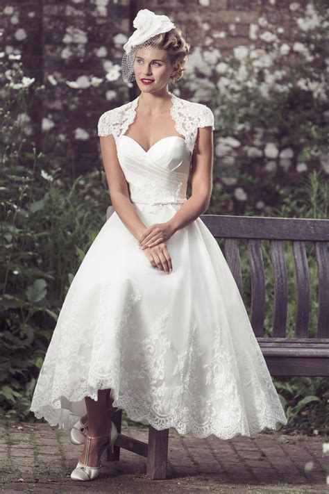1950s Dress Wedding Trends: A Timeless Choice for 2023
