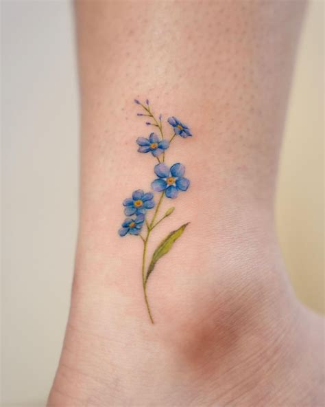25 Cute Flower Tattoos To Inspire You