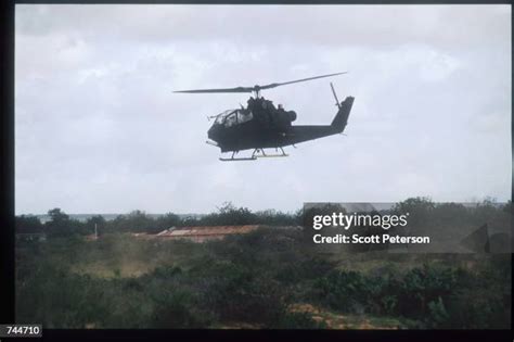 26 Somalia Blackhawk Helicopter Stock Photos High Res Pictures And Images Getty Images