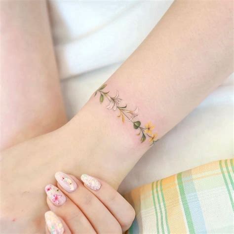 30 Small Wrist Tattoo Ideas That Are Subtle And Chic Artofit