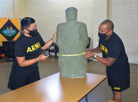 311Th Sustainment Command Expeditionary Conducts Height And Weight Measurement Training U S Army Reserve News