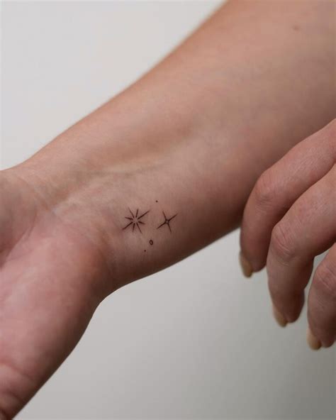 37 Tiny Wrist Tattoos Small Designs With Big Meanings Five Senses Of