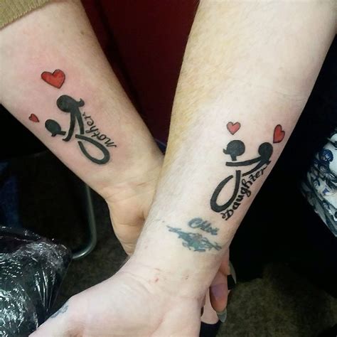 40 Amazing Mother Daughter Tattoos Ideas To Show Your Lovely Bonding