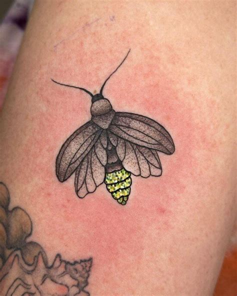 41 Stunning Firefly Tattoos That Ll Light Up Your Eyes For 2024 Eye