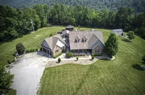 668 Silverhawk Rd Olive Hill Ky 41164 Realtor Com