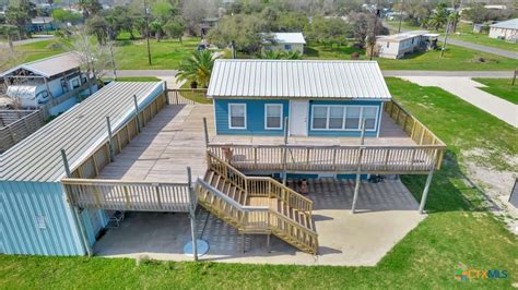 705 W Jefferson Ave Port O Connor Tx 77982 Realtor Com