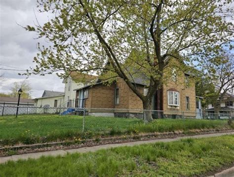 919 4Th St Three Rivers Mi 49093 Mls N A Vrm Properties