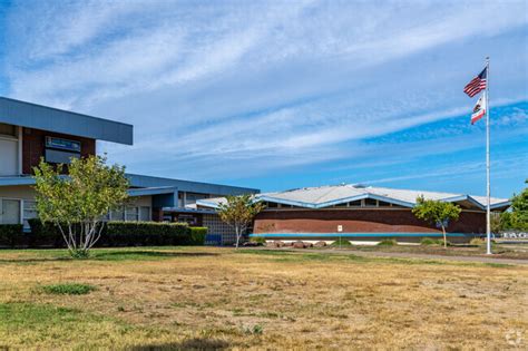 Albert Einstein Middle School