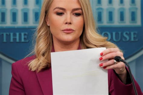 Amp 39 Not Creepy At All Amp 39 Critics Disgusted At Trump Complimenting Karoline Amp 39 Not Creepy At All Amp 39 Critics Disgusted At Trump Complimenting Karoline