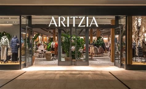 Aritzia Atz Cn From Canadian Brand To Global Fashion Story Aritzia Continues To Scale Its Premium Apparel Business With Strong Margins Loyal Customers And Expanding U S Growth High Valuation Yes But Also
