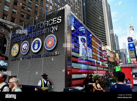 Armed Forces Times Square Recruiting Station Hi Res Stock Photography
