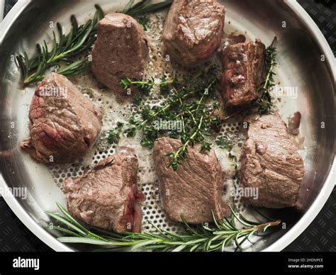 Beef Searing Beefs Stock Photo Alamy
