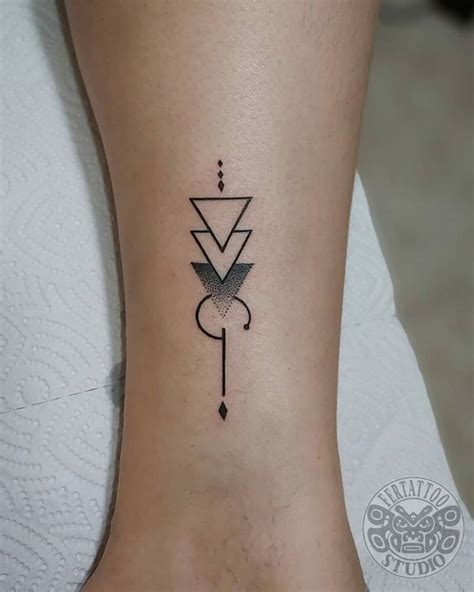 Best Triangle Tattoo Designs Geometric Minimalist Styles 2026