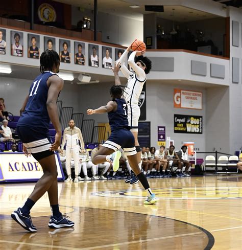 Brewster Academy New Hampshire 86 Pulls Away From Calvary Christian