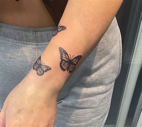 Butterflies Butterfly Wrist Tattoo Butterfly Tattoos On Arm Forearm