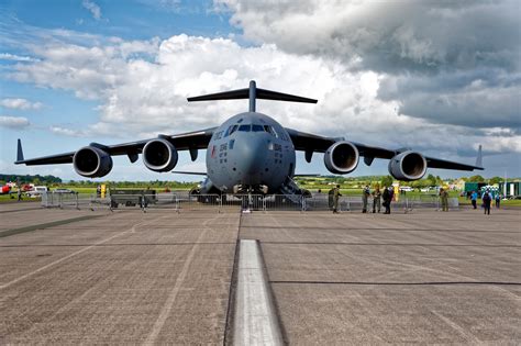 C 17 Globemaster Iii History Features And Performance