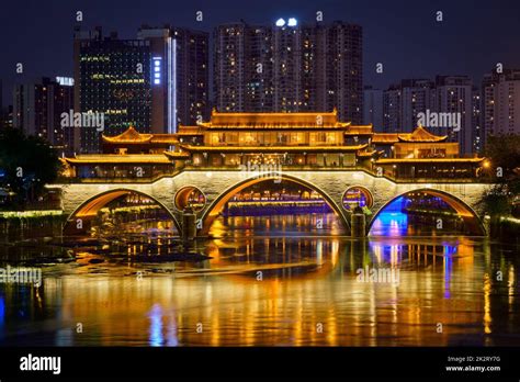 Chengdu Night Scene Hi Res Stock Photography And Images Alamy