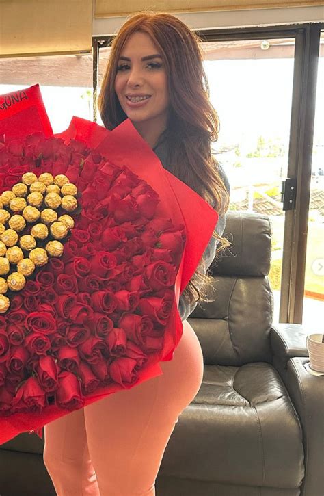 The Art of Chimocurves Nude