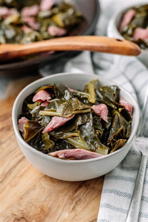 Collard Greens With Smoked Turkey Blackpeoplesrecipes Com Collard Greens With Smoked Turkey Blackpeoplesrecipes Com