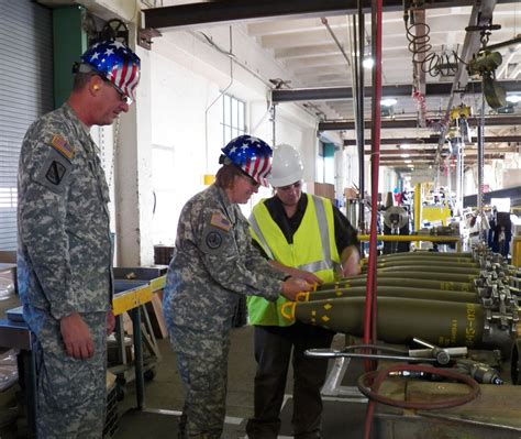 Commanding General Of Joint Munitions Command Visits Hawthorne Army