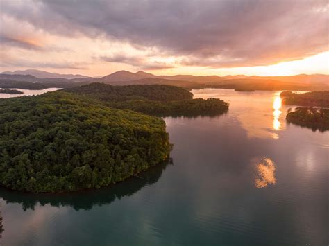Communities Lake Chatuge Property