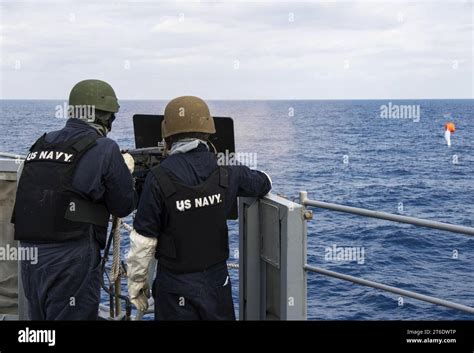 Crew Served Weapons Qualification Hi Res Stock Photography And Images