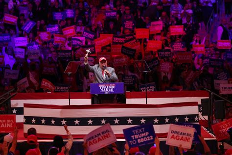 Donald Trump S Madison Square Garden Rally Opens With Speakers Ranting