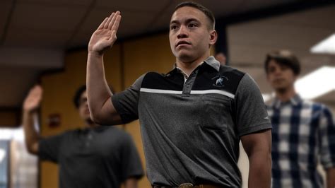 Dvids Images Marine Corps Applicant Conducts The Oath Of Enlistment