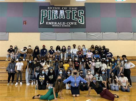 Emerald Cove Middle School Students Host Stem Day At Equestrian Trails Elementary Town Crier Newspaper