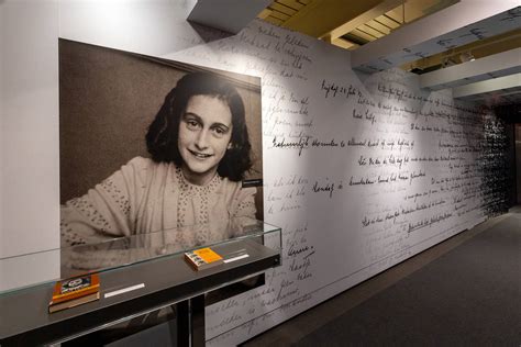 Exposition Anne Frank Nyc Info Tix First Look Amp More