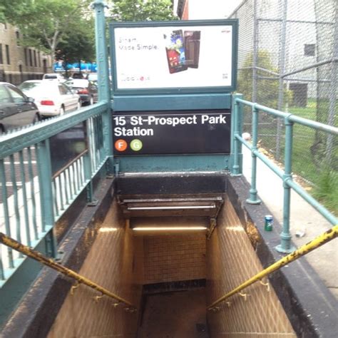 F And G Trains At 15Th St Prospect Park In Windsor Terrace