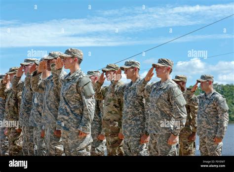 Female Army Rangers Hi Res Stock Photography And Images Alamy Female Army Rangers Hi Res Stock Photography And Images Alamy