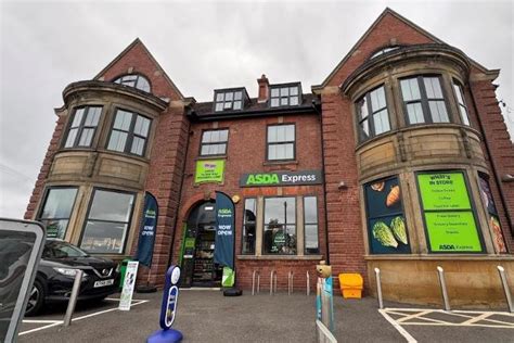 Former New Airedale Pub In Castleford Set To Become Asda Store