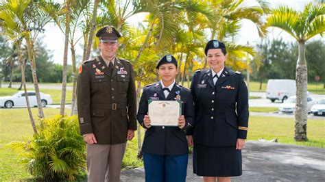 Guam Army Guard Soldier Earns Expert Soldier Badge Amp Gt National Guard