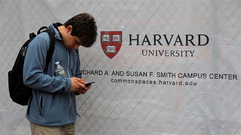 Harvard Student Groups Withdraw Signatures From Controversial Statement Harvard Student Groups Withdraw Signatures From Controversial Statement