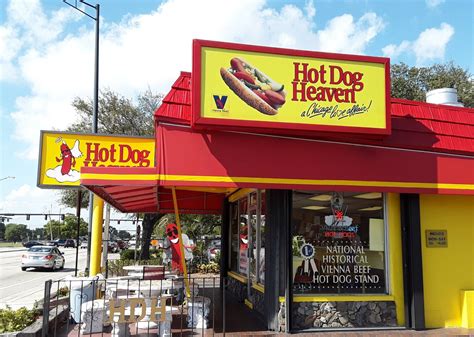 Hot Dog Heaven Fort Lauderdale Amp 39 S Historic Stand Serving Chicago Style