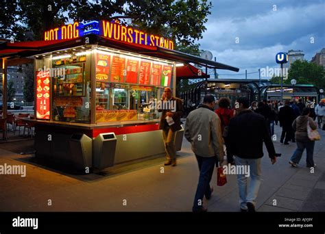 Hot Dog Wurstel Stand Vienna Hi Res Stock Photography And Images Alamy