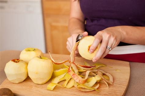 How To Peel Core And Chop Apple