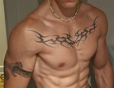 Ideas To Augment Stylize This Chest Tattoo R Tattoodesigns