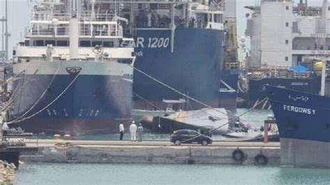 Iranian Navy Frigate Iris Sahand Overturns In Port Naval Technology