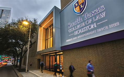 Judge Tells School To Change Name Back To South Texas College Of Law The Texas Tribune