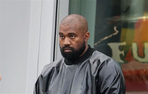 Kanye West Sued For Allegedly Punching Amp 39 Fan Amp 39 Asking For Autograph