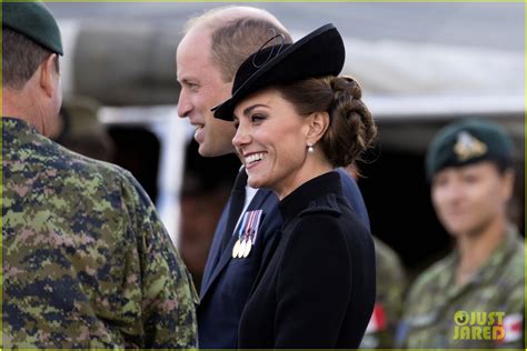 Kate Middleton Amp Prince William Meet With Troops Deployed For Queen Amp 39 S