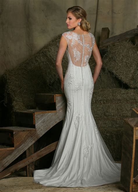 Best Lace Wedding Dress Form Fitting Secrets Revealed