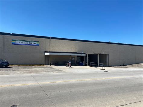 Lakeside Foods Warehouse Owatonna Mn 55060 Menu Hours Reviews