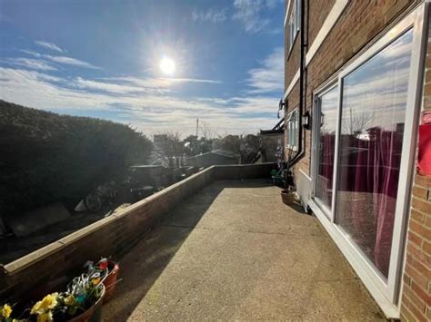 Leicester Court Longridge Avenue Saltdean Brighton Bn2 2 Bedroom