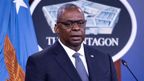 Lloyd Austin Faces Scrutiny Over Hospitalization Lloyd Austin Faces Scrutiny Over Hospitalization