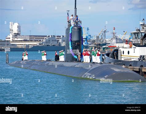 Los Angeles Class Fast Attack Submarine Uss Charlotte Ssn 766 Hi Res