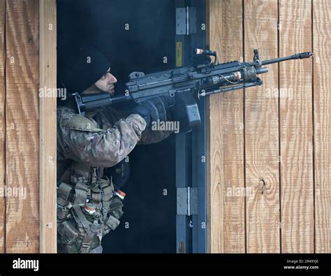 M249 Qualification Hi Res Stock Photography And Images Alamy